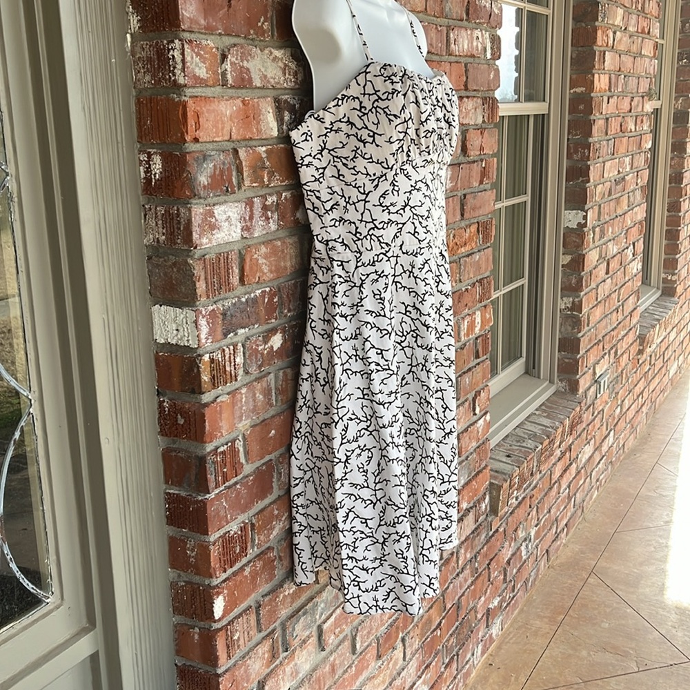 Alyn Paige white and black midi dress size 13/14 - Picture 3 of 10